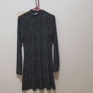 Mudd dress olive zebra print XL thin